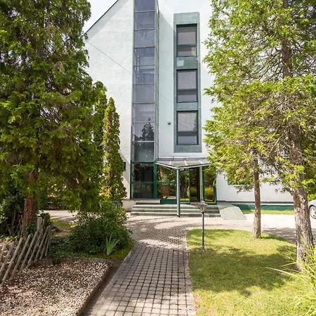Neptun 304 Apartman By Bltn Apartmán *